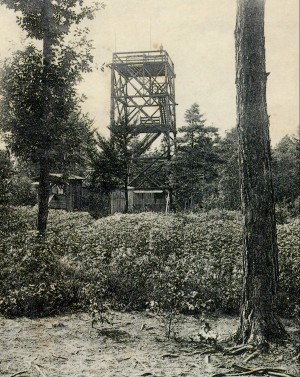 1894 wurde der erste Aussichtsturm eingeweiht.